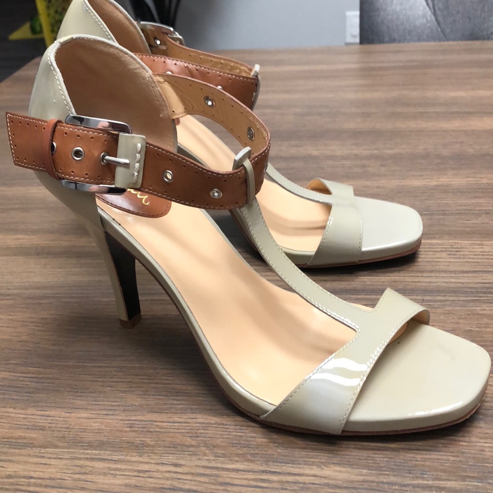 Cole Hann heels